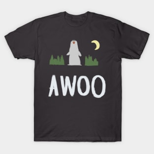 awoo cute night wolf animal T-shirt design T-Shirt